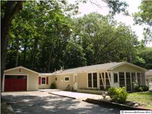 39 Walnut St, Waretown, NJ 08758 photo 1