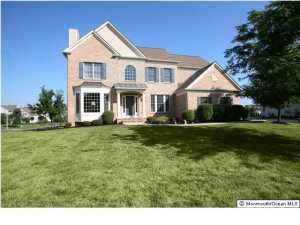 1 Cinnamon Ct, Holmdel, NJ 07733