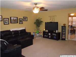 294 Tabetha Ct, Brick, NJ 08724 photo 2