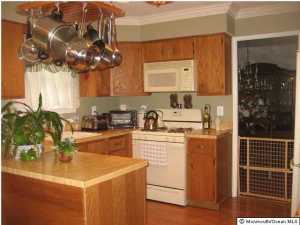 8 Cherry Bend Dr, Howell, NJ 07731 photo 3