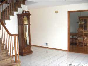8 Violet Dr, Ocean, NJ 07712 photo 2