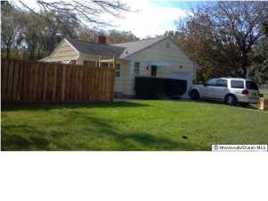 718 Howell Dr, Brielle, NJ 08730 photo 3