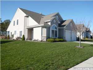64 Strathmere St, Waretown, NJ 08758 photo 1