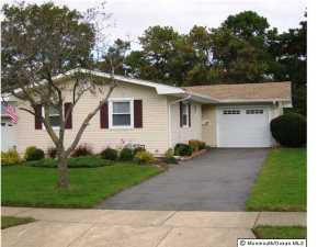 40 Whitman St, Brick, NJ 08724 photo 1