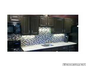 86 Westgate Dr, Edison, NJ 08820 photo 1