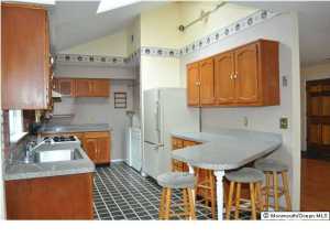 623 Harris Ave, Brielle, NJ 08730 photo 2