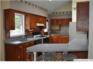 623 Harris Ave, Brielle, NJ 08730 photo 3