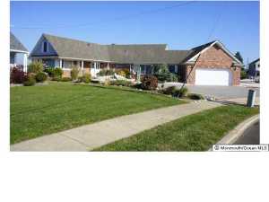 196 Helm Rd, Mantoloking, NJ 08738 photo 1
