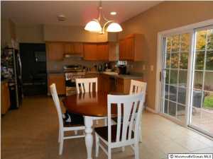 9 Hampton Ct, Matawan, NJ 07747 photo 2