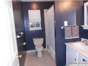 9 Hampton Ct, Matawan, NJ 07747 photo 3