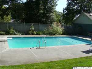 626 Spruce Pl, Brielle, NJ 08730 photo 2