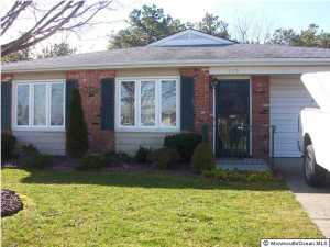 115 Meadowbrook Rd, Brick, NJ 08723 photo 3