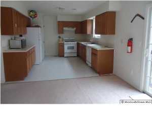 52 E 5th St, Howell, NJ 07731 photo 2