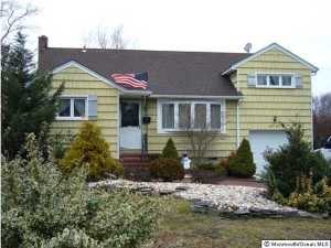 23 E Kenneth Ter, Middletown, NJ 07748 photo 1