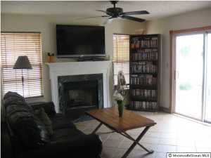 320 Seattle Ave, Brick, NJ 08724 photo 3