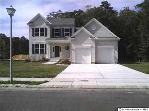 19 Maria Ln, Bayville, NJ 08721 photo 1