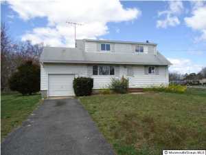 12 Maple Ln, Howell, NJ 07731 photo 1