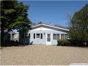912 Capstan Dr, Forked River, NJ 08731 photo 1
