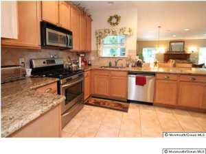 802 Pine Rd, Brielle, NJ 08730 photo 2