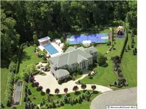 12 Maple Leaf Dr, Holmdel, NJ 07733 photo 2