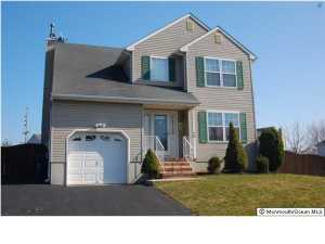 2 Peter Pl, Hazlet, NJ 07730 photo 1