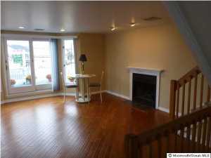 100 1st St #2, Keyport, NJ 07735 photo 3