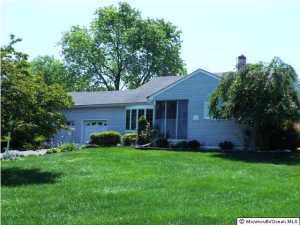 2 Acker Dr, Middletown, NJ 07748 photo 1