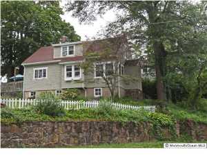 24 Center Ave, Middletown, NJ 07737 photo 2