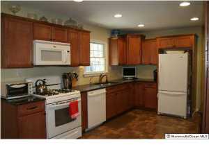 235 Maple Ln, Forked River, NJ 08731 photo 2