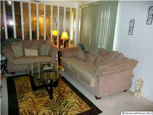 8 Greenwood Loop Rd, Brick, NJ 08724 photo 3