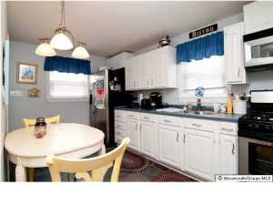 413 1st St, Middlesex, NJ 08846 photo 7