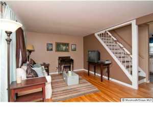 413 1st St, Middlesex, NJ 08846 photo 4