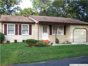 5 S Chestnut Ave, Manchester, NJ 08759 photo 2