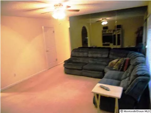 39 Cambridge Dr, Jackson, NJ 08527 photo 3