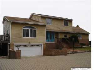 608 Cedarcrest Dr, Brielle, NJ 08730 photo 1