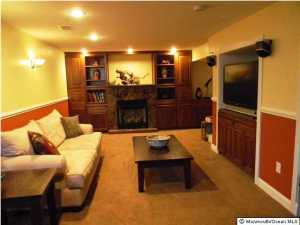1 Devonshire Rd, Hazlet, NJ 07730 photo 3
