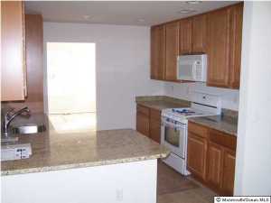 9 Augusta St, Wrightstown, NJ 08562 photo 2