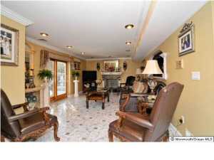 28 Dusko Dr, Parlin, NJ 08859 photo 1