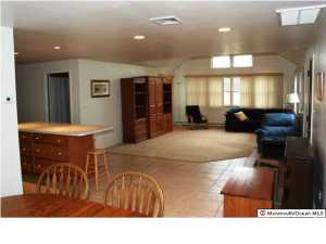 6 Elyar Ter, Middletown, NJ 07748 photo 2