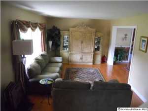 357 Elm Ln, Brick, NJ 08723 photo 2