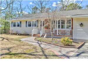 405 Cedar Ave, Pine Beach, NJ 08741 photo 2