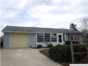 300 6th St, Waretown, NJ 08758 photo 1
