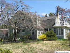 1005 Riverview Dr, Brielle, NJ 08730 photo 1