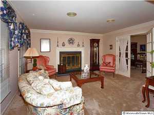 32 E Lawn Dr, Holmdel, NJ 07733 photo 3