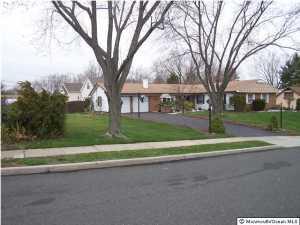 2 Crabtree Rd, Matawan, NJ 07747 photo 2