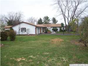 2 Crabtree Rd, Matawan, NJ 07747 photo 3