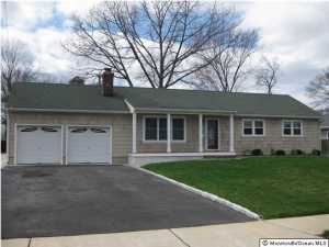 19 Scheiber Dr, Brick, NJ 08723 photo 2