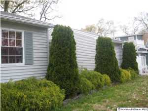 446 Mohawk Dr, Brick, NJ 08723 photo 3