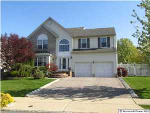 2 Vail Dr, Matawan, NJ 07747 photo 1