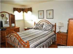 72 Braeton Way, Freehold, NJ 07728 photo 21